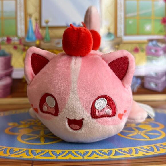 Aphmau MeeMeow | Cherry Cupcake Cat Plush - Picture 5 of 7